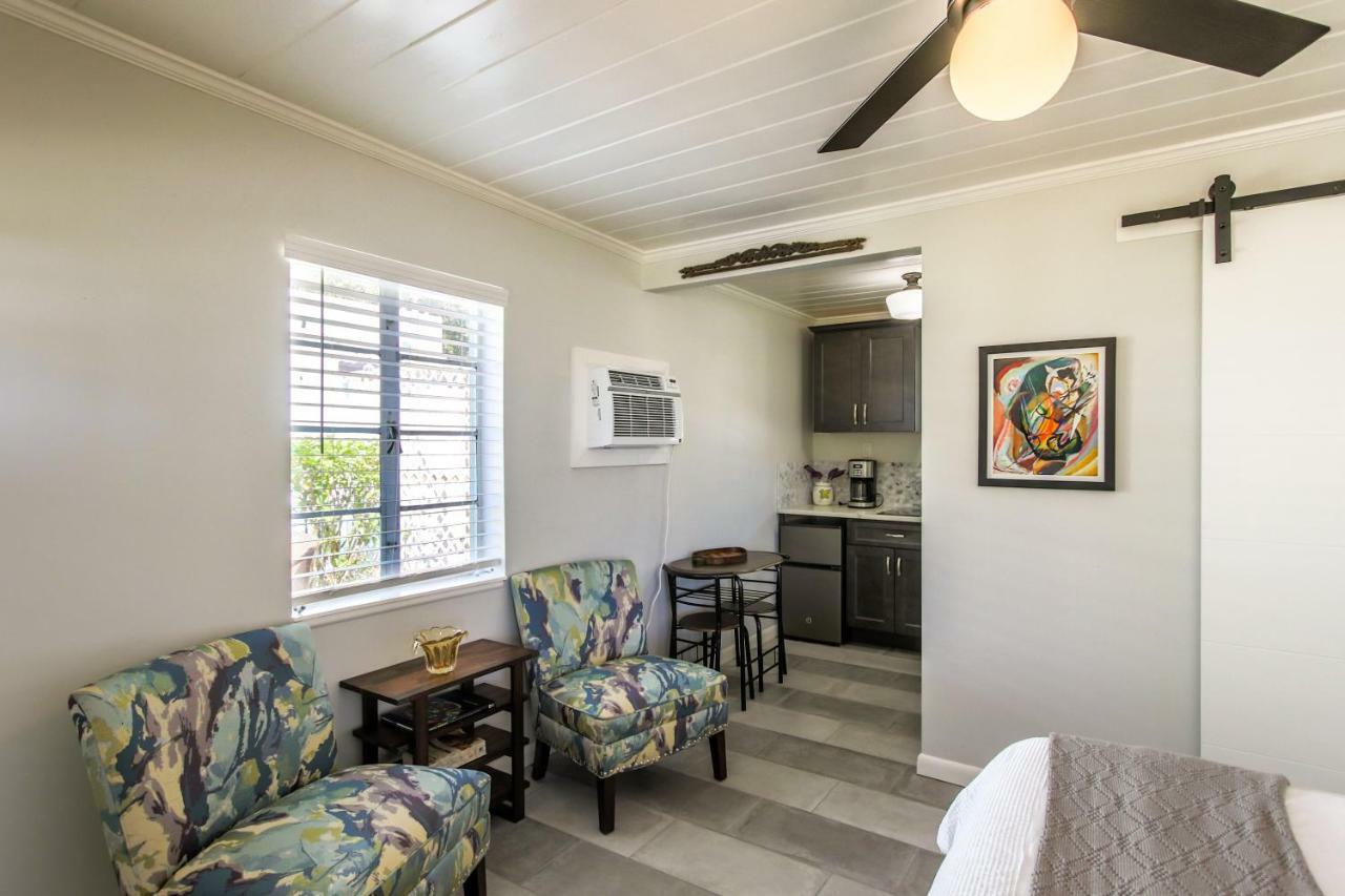 Island View Cottages Sebastian Exterior foto
